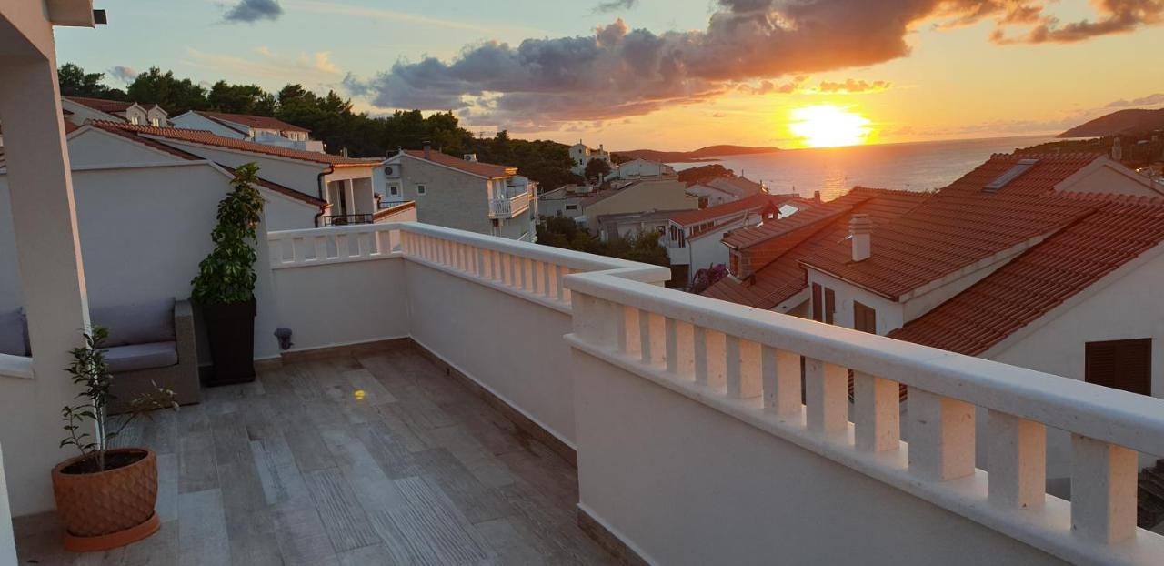 Apartments Bubalo Hvar Town Eksteriør billede