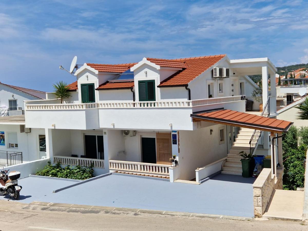Apartments Bubalo Hvar Town Eksteriør billede