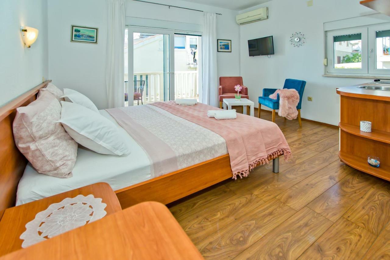Apartments Bubalo Hvar Town Eksteriør billede