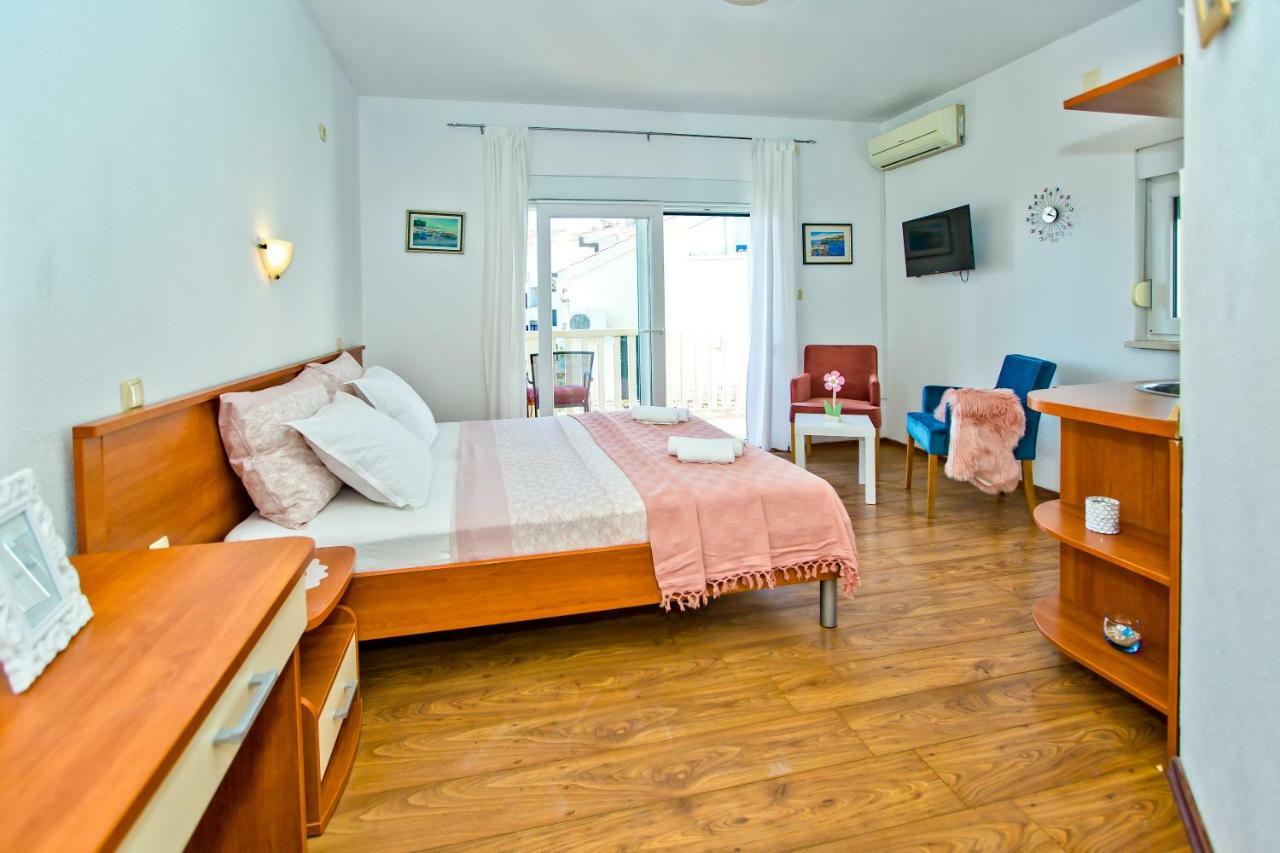 Apartments Bubalo Hvar Town Eksteriør billede
